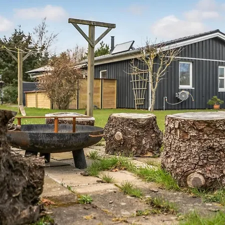 Ferienhaus 3 Bedroom Beautiful In